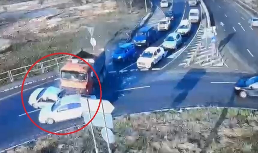 video de la accidentul din ovidiu unde o basculanta a lovit doua masini momentul impactului 67c5aa1b017bb