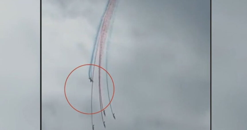 video doua avioane s au ciocnit in timpul unui exercitiu al unei unitati de elita a armatei in franta momentul impactului 67e3df8d86d08