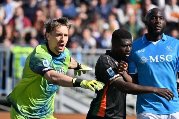 video italienii au scris ce se intampla din vara cu andrei ionut radu titular in serie a la venezia 67e534d0b55e1