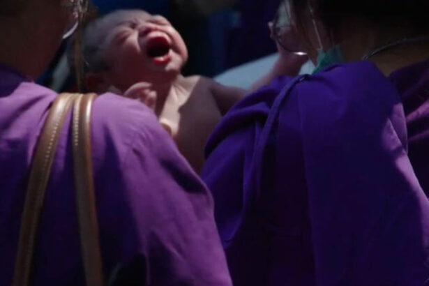 video momentul in care un bebelus s a nascut in mijlocul dezastrului dupa cutremurul din myanmar toate spitalele evacuate de urgenta 67e7e2129f506