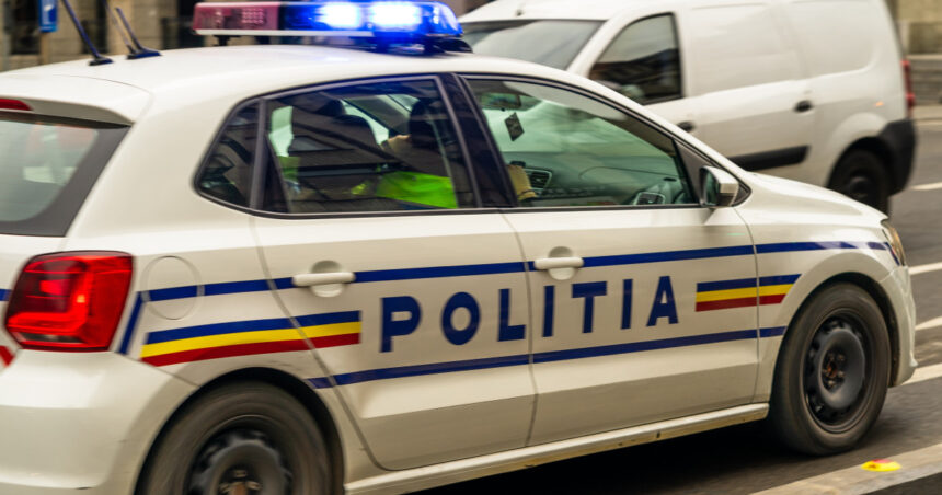 video momentul in care un politist loveste o femeie cu bastonul pe o strada din ramnicu valcea de la ce a pornit conflictul 67ea6217085de