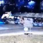 video momentul in care un tir plin cu porci se rastoarna intr un sens giratoriu din constanta 67dbcffbe5cc6