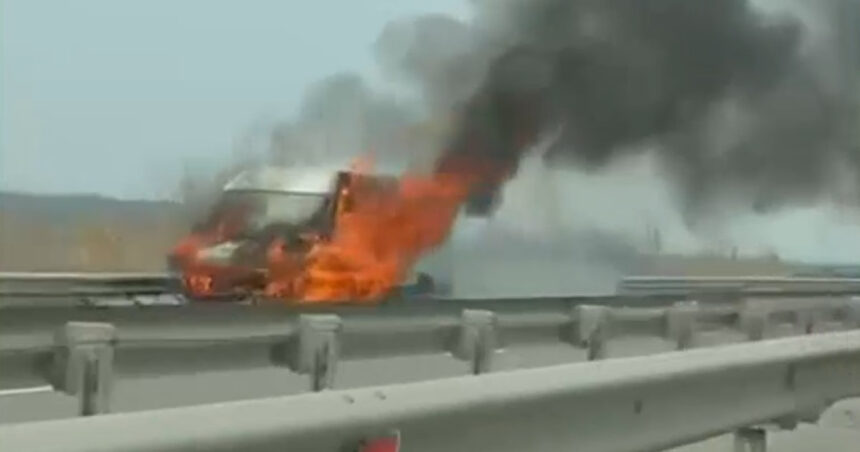 video o duba a luat foc pe autostrada bucuresti ploiesti circulatia rutiera este oprita pe sensul catre capitala 67e1474264cf1