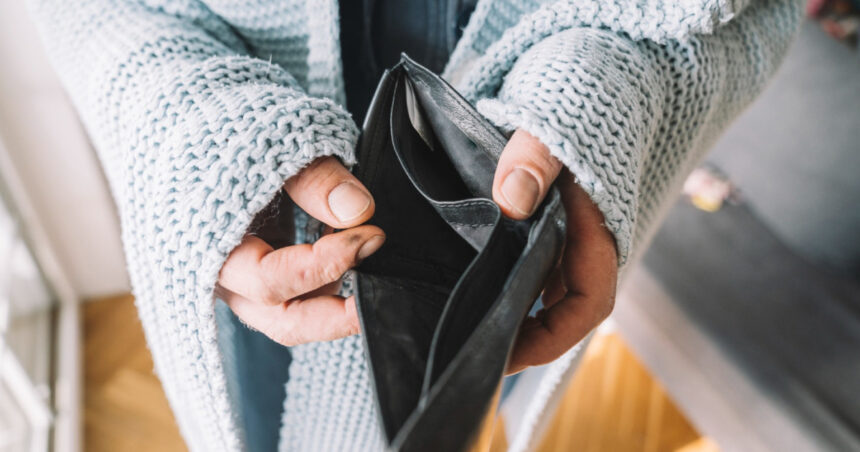 video romanii prea saraci ca sa economiseasca patru din 10 recunosc ca nu pun niciun ban deoparte e ingrijorator si deloc surprinzator 67da509f6bce6