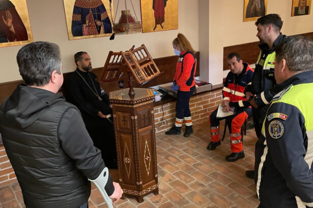 video scandal la biserica din oradea unde slujeste ciprian mega politia a intervenit dupa ce preotul s a opus inlocuirii sale 67dd1e78210c9
