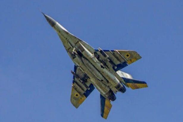 video un mig 29 ucrainean bombardeaza pozitii rusesti folosind bombe ghidate americane imagini spectaculoase 67d95b97e0ca8