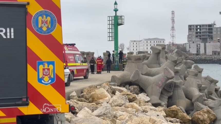 video un tanar a fost salvat dupa ce a intentionat sa se sinucida in zona portului tomis 67d8251693c1b