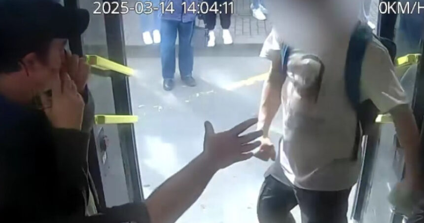 video val de incidente violente in transportul public soferi agresati autobuze si tramvaie vandalizate imagini cu cele mai recente cazuri 67e40a601fe88