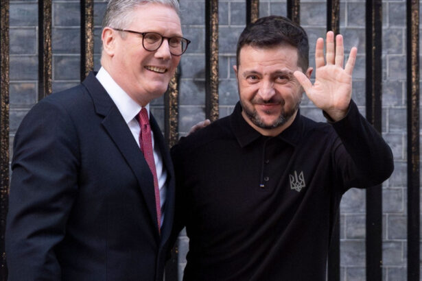 video zelenski primit de starmer in downing street premierul britanic l a imbratisat suntem alaturi de ucraina 67c3697caad2d