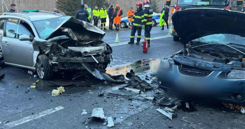 videofoto trafic complet blocat pe dn1 dupa un accident grav la iesirea din predeal un mort si doi raniti 67c953c3a2d8e