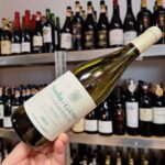vinul zilei un chardonnay hotarat din regiunea languedoc franta cu arome florale de citrice flori albe si discrete note minerale de asociat cu aperitive usoare carne alba si peste 67e25727c6ef1