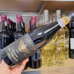 vinul zilei un cupaj rosu italian cu arome intense de cirese negre prune uscate ciocolata amara si cafea completate de note de piele si fine accente balsamice textura catifelata taninuri ferme 67e8e0987b78a