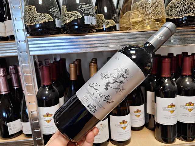 vinul zilei un monastrell echilibrat cu taninuri bine slefuite note de coacaze negre fructe rosii de padure accente usor afumate si un final persistent fructat de savurat alaturi de branzeturi 67c7f9acd9682