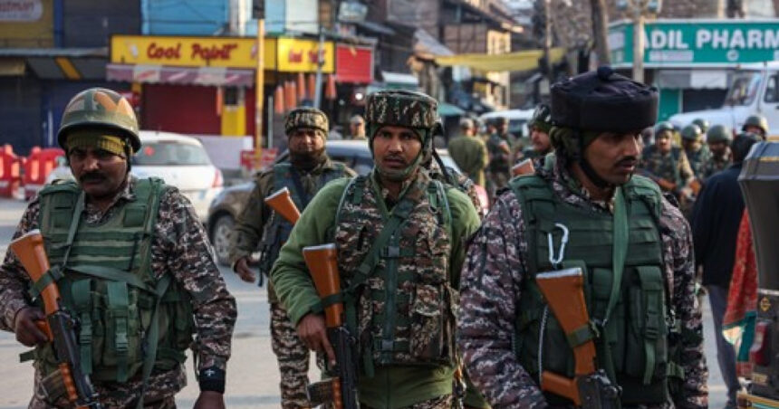 26 de oameni au fost ucisi in cel mai grav atac armat comis in kashmir din ultimii 25 de ani 680898ee39ee3
