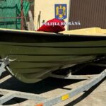 accident pe dunare la ghindaresti un tanar de 26 de ani a ranit doua femei dupa ce a intrat cu barca intr o geamandura 6808c06edfd65
