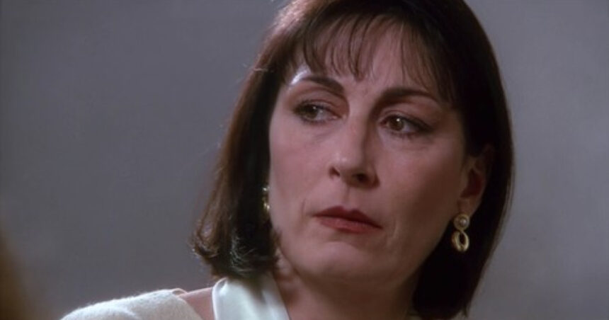 actrita anjelica huston dezvaluie ca a fost diagnosticata cu cancer am reusit sa supravietuiesc si sunt mandra 67f76e61f3009