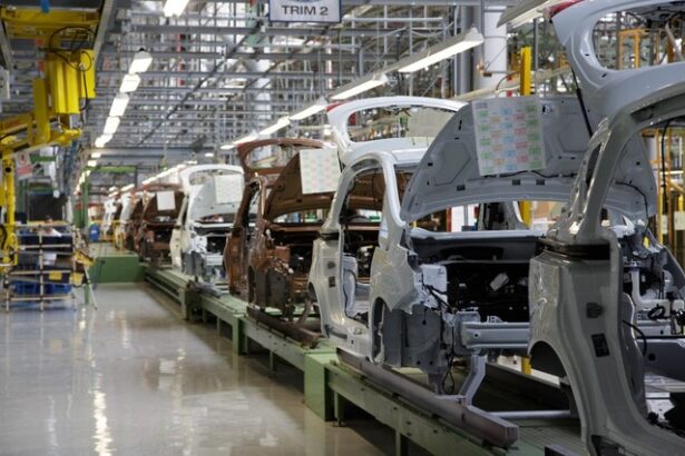 adrian sandu acarom explica cum va fi afectata industria auto din romania de tarifele impuse de sua 67ee42b963fc3