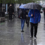 alerta meteo vreme rea in vinerea mare vijelii si ploi puternice anm a emis trei coduri galbene de vant prognoza pentru bucuresti 6800b6c6e4d48