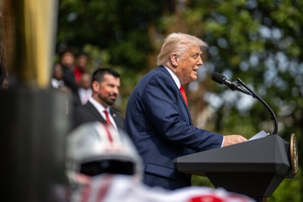 analiza in primele 100 de zile din al doilea mandat donald trump a depasit limitele puterii prezidentiale 68060845d1ea4
