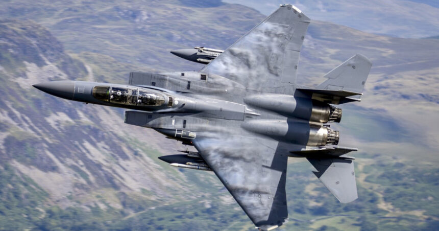 armata britanica a lansat lovituri impotriva rebelilor houthi din yemen in cadrul unei operatiuni comune cu statele unite 6811c4e6b8887