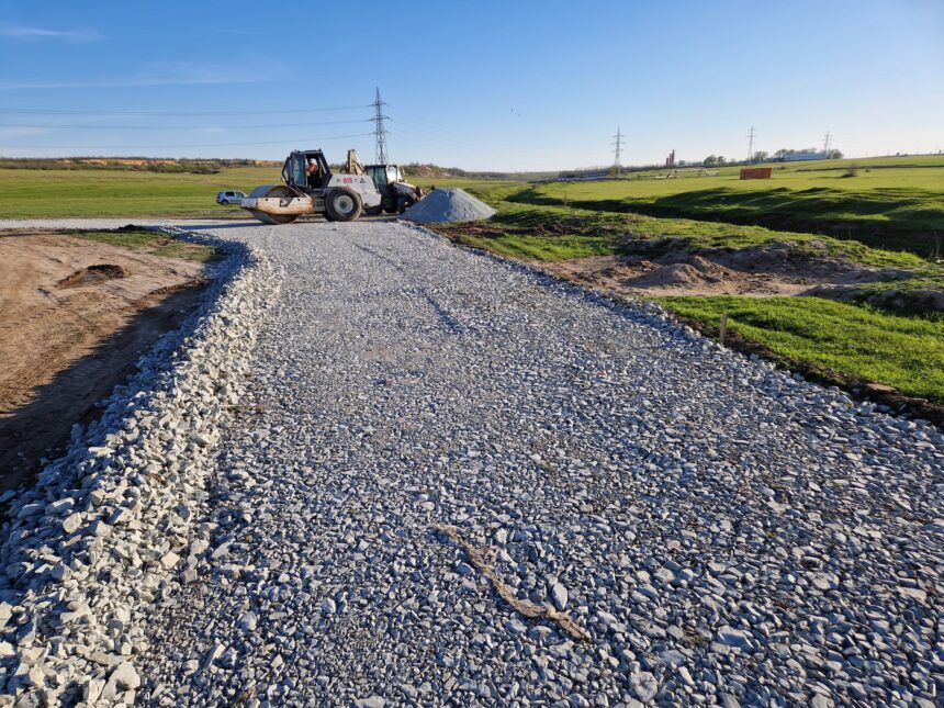 asfalt dobrogea va incasa peste 26 milioane de lei pentru pietruirea drumurilor din hagieni 67f0b10bf2819