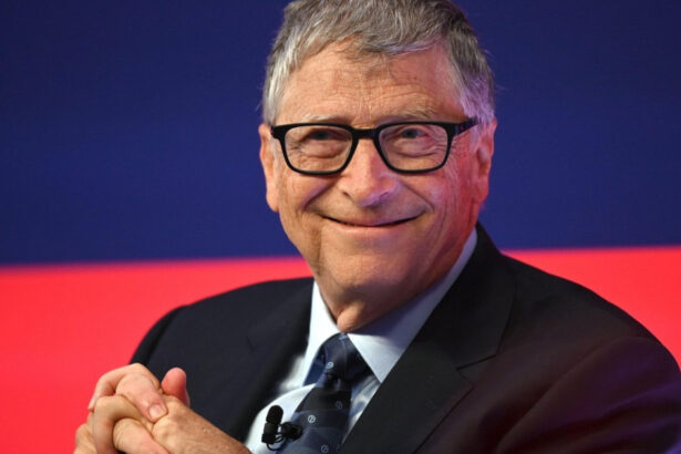 bill gates spune ca oamenii vor putea lucra mai putin si se vor pensiona mai devreme datorita inteligentei artificiale 6801cf8f67092