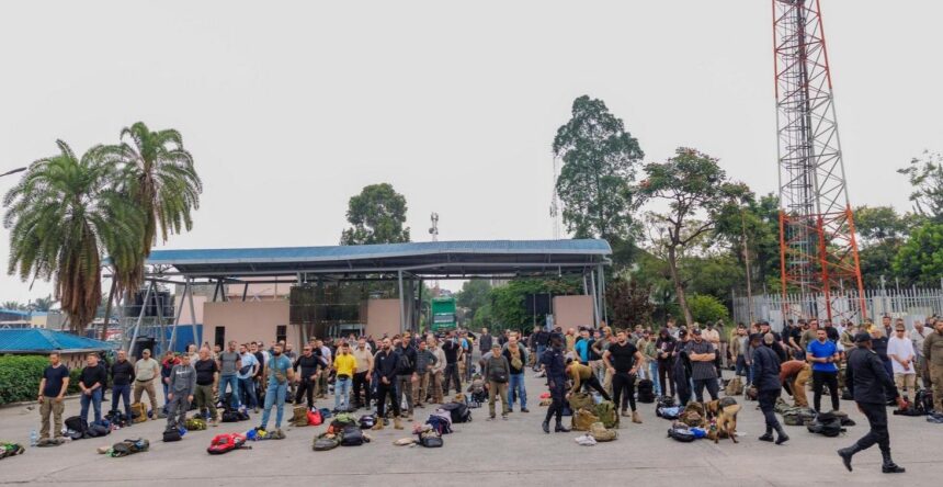 bogdan despescu anunta cati jandarmi si politisti ar fi avut contracte in republica democrata congo 67eee48059e6e