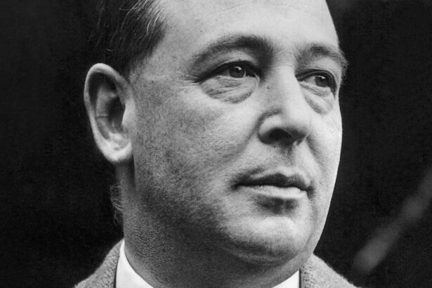 c s lewis un scriitor modest dezinteresat de succes si faima autorul cronicilor din narnia 67ffad72920f0