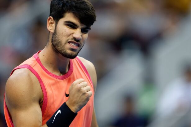 carlos alcaraz scrie istorie la barcelona spaniolul la un pas de un record legendar in era open 67feaa494051f