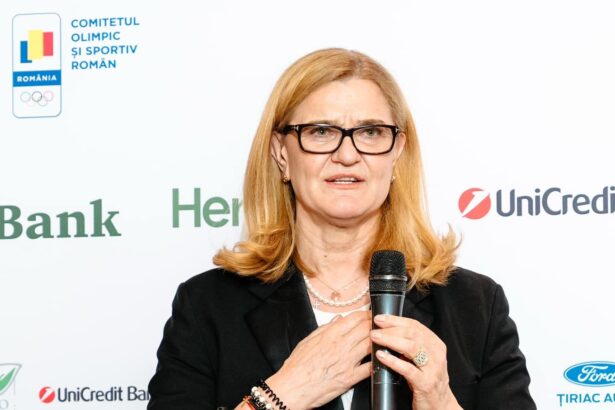 cati bani castiga elisabeta lipa din functiile pe care le detie adevarul a iesit la iveala astea sunt salariile mele 67ebbcedcaad2