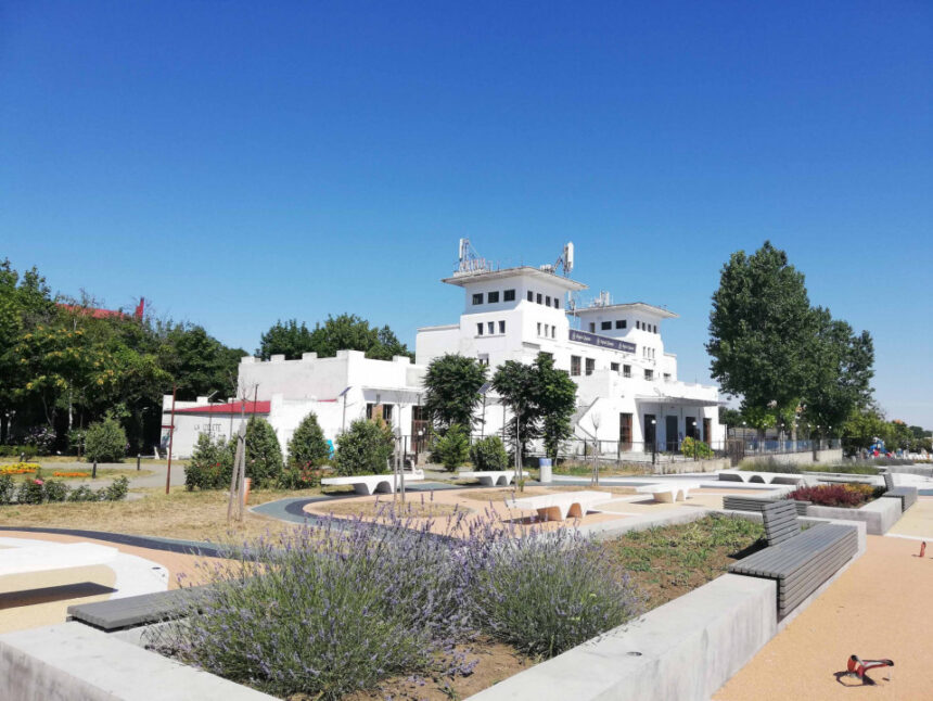 cazinoul din eforie sud una dintre cladirile reprezentative pentru stilul art deco de pe intreg litoralul romanesc scos la vanzare 680227a5780ce