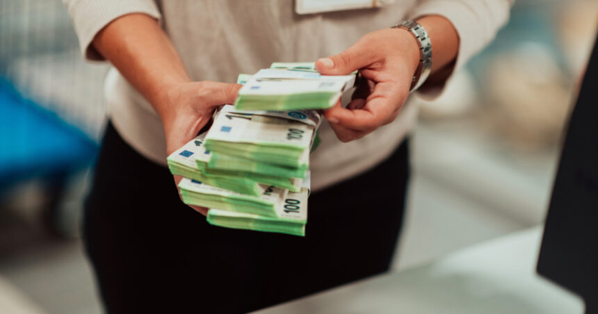 cel mai bine platit bancher din europa continentala a castigat 156 milioane de euro anul trecut 67ec40a6e7c68