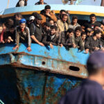 cel putin 142 de persoane au fost urmarite penal in 2024 pentru ca au salvat sau ajutat migranti in europa 681076ce88f56