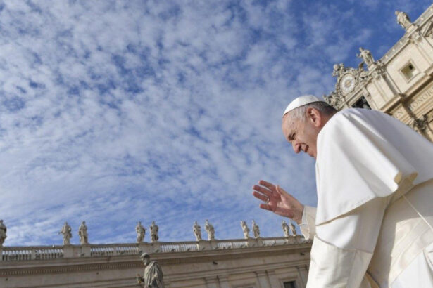 cinci motive pentru care papa francisc va ramane in istorie 68075ff5b7cfc