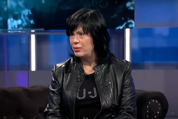 cine i a dat bani marianei moculescu sa plateasca chiria restanta proprietara garsonierei nu m a mai cautat ea de acum actioneaza prin avocat 68109c5ecca08