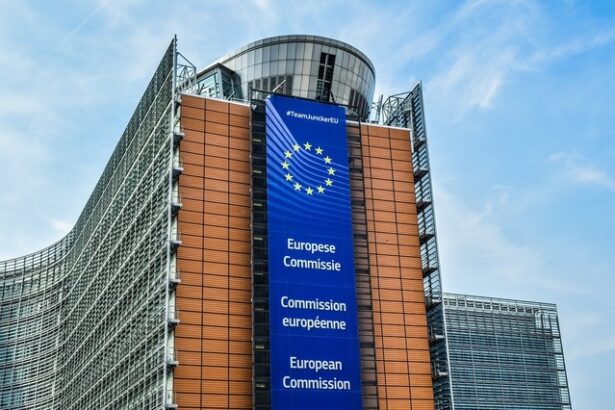 comisia europeana investeste 910 milioane de euro pentru a crea o industrie de aparare puternica si inovatoare in europa 6812056db6080