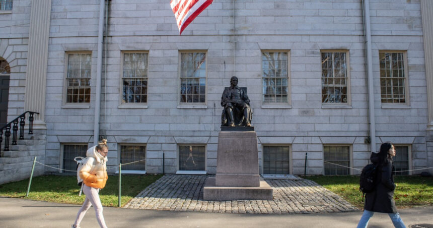 conflictul dintre harvard si donald trump universitatea este amenintata cu pierderea dreptului de a inscrie studenti straini 6800a83fd9b39