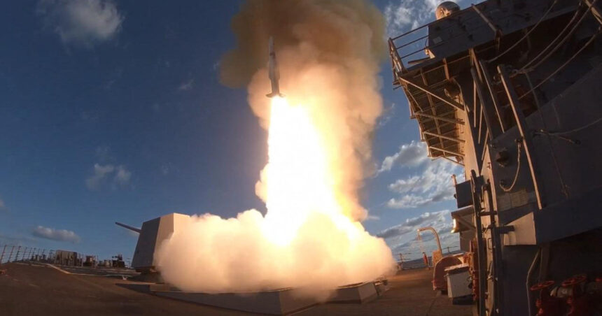 confruntata cu amenintarea bombardierelor strategice rusesti tu 95ms australia ar putea sa cumpere din sua sistemele avansate sm 6 68053e76c286a