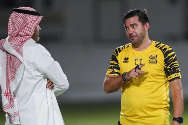 cosmin contra unic performanta sa istorica ramane in picioare dupa ce si laurent blanc a ratat egalarea ei 67f3df5f32a6d