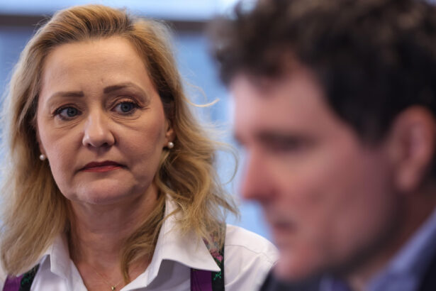 cum raspund elena lasconi si nicusor dan la apelul lui basescu pentru un candidat unic nu am cu cine sa vorbesc 680169b35c165
