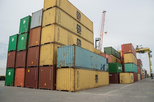 deficitul comercial a crescut cu 35 in primele doua luni importurile s au majorat cu 82 67f616afd4fba