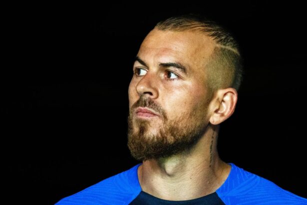 denis alibec la craiova din vara reactia lui mirel radoi 680d46e60cd74