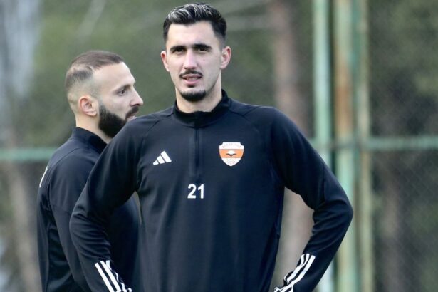 dezastru pentru andrei ivan anunta un pas inainte in cariera dar a ajuns in liga 3 680665947d652