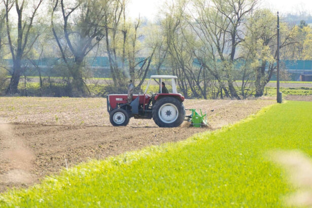 din ghidul programului rabla pentru tractoare lipsesc categoriile cele mai utilizate de micii fermieri se cere schimbarea ordinului 680a61f6113f4