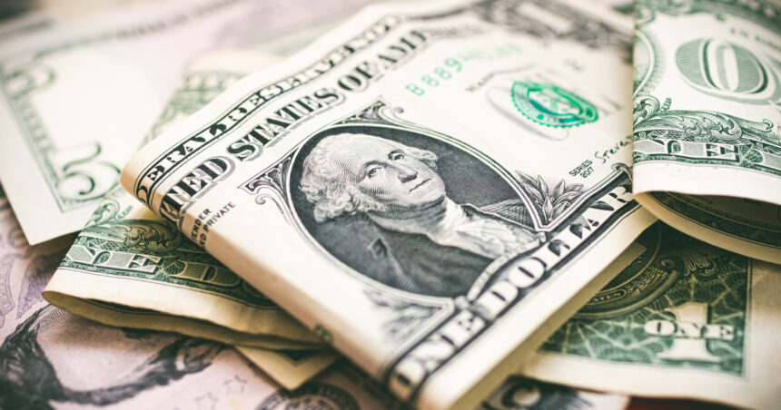 dolarul american se prabuseste a atins cel mai scazut nivel din ultimii trei ani piata transmite un semnal clar 68076796b2a64