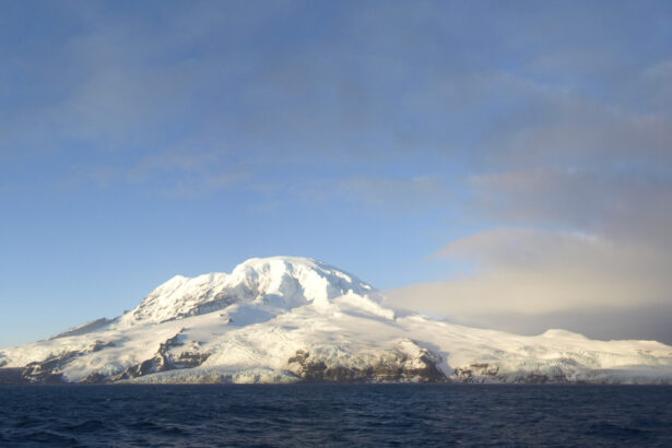 donald trump impune tarife unor insule nelocuite de langa antarctica nicaieri pe pamant nu e sigur 67ee25d33ebe4