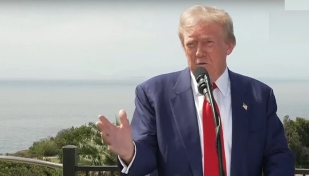 donald trump ridiculizeaza tarile care incearca sa negocieze cu el pe tema tarifelor 67f6284368371