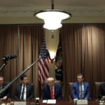 donald trump vrea sa incheie 90 de acorduri comerciale in 90 de zile insa expertii avertizeaza asupra riscurilor 67fac8663867e