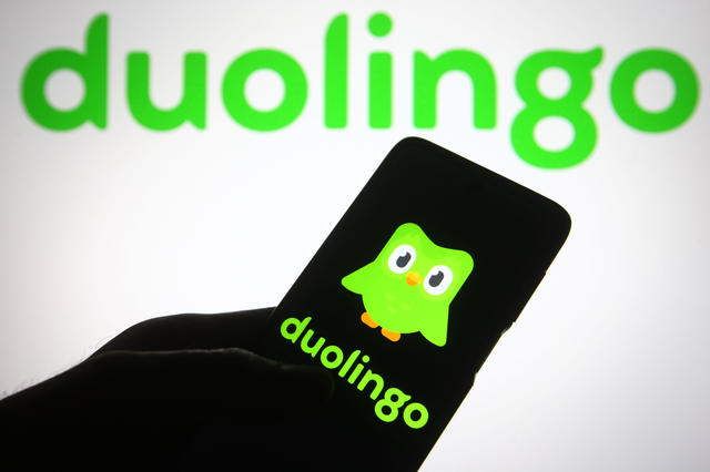 duolingo inlocuieste contractorii cu inteligenta artificiala 68107f2b47372