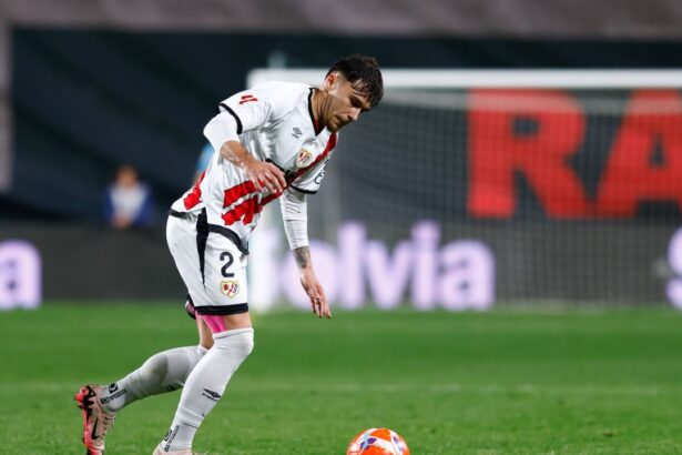 e gata site ul de casa al lui rayo vallecano a facut anuntul care il vizeaza direct pe andrei ratiu l a contactat 68076d3a34861